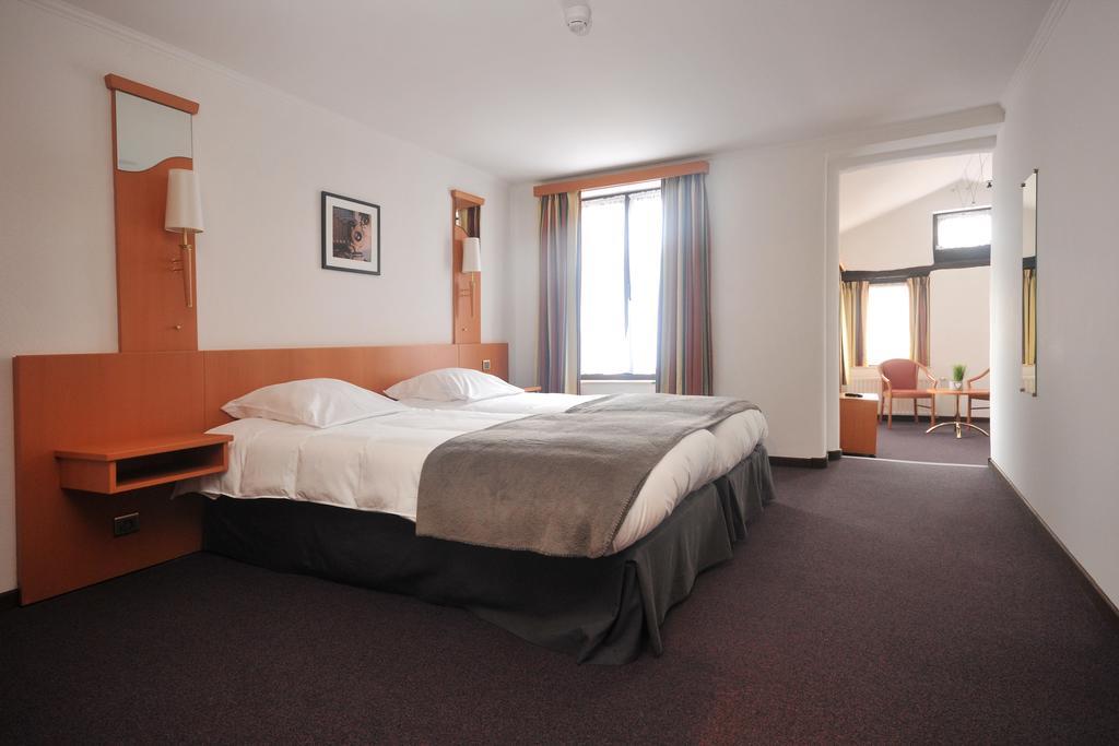 Hôtel du Perron Theux Chambre photo